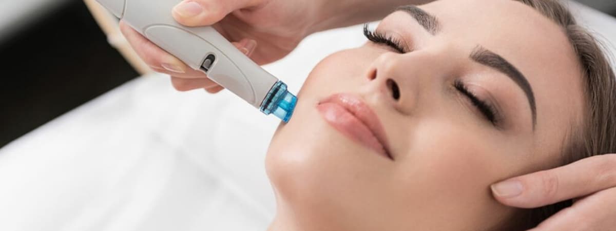 Best HydraFacial in Lahore - Skin Glowing Treatment - Aestheticare